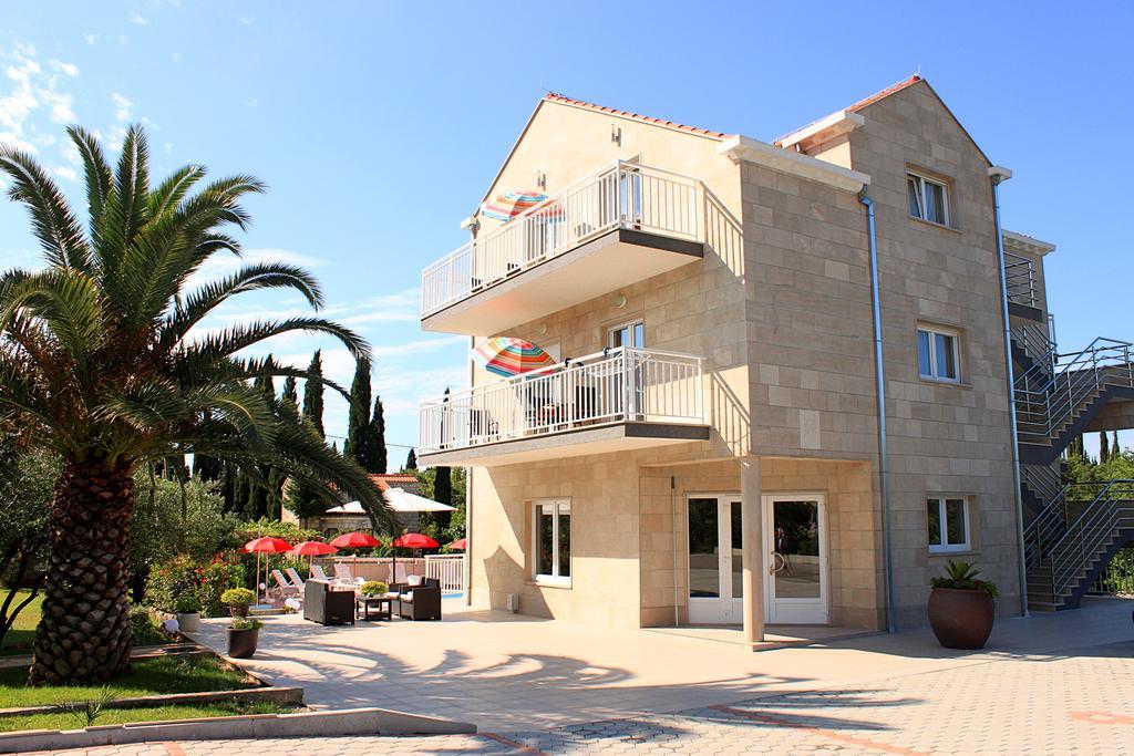 Apartments Grand Pinea Čilipi Kültér fotó